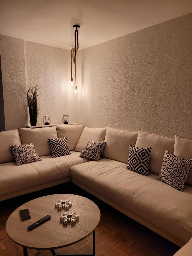 Ferienwohnung Flor De Nieve Jaca Exterior foto