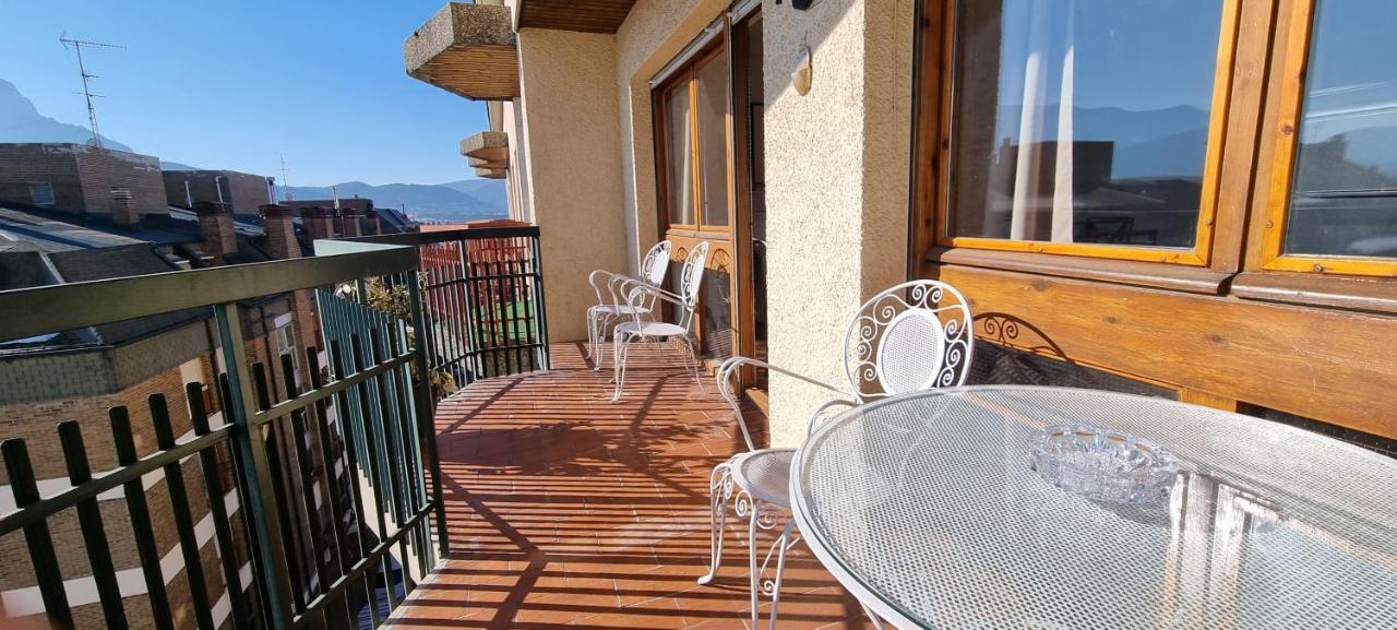 Ferienwohnung Flor De Nieve Jaca Exterior foto