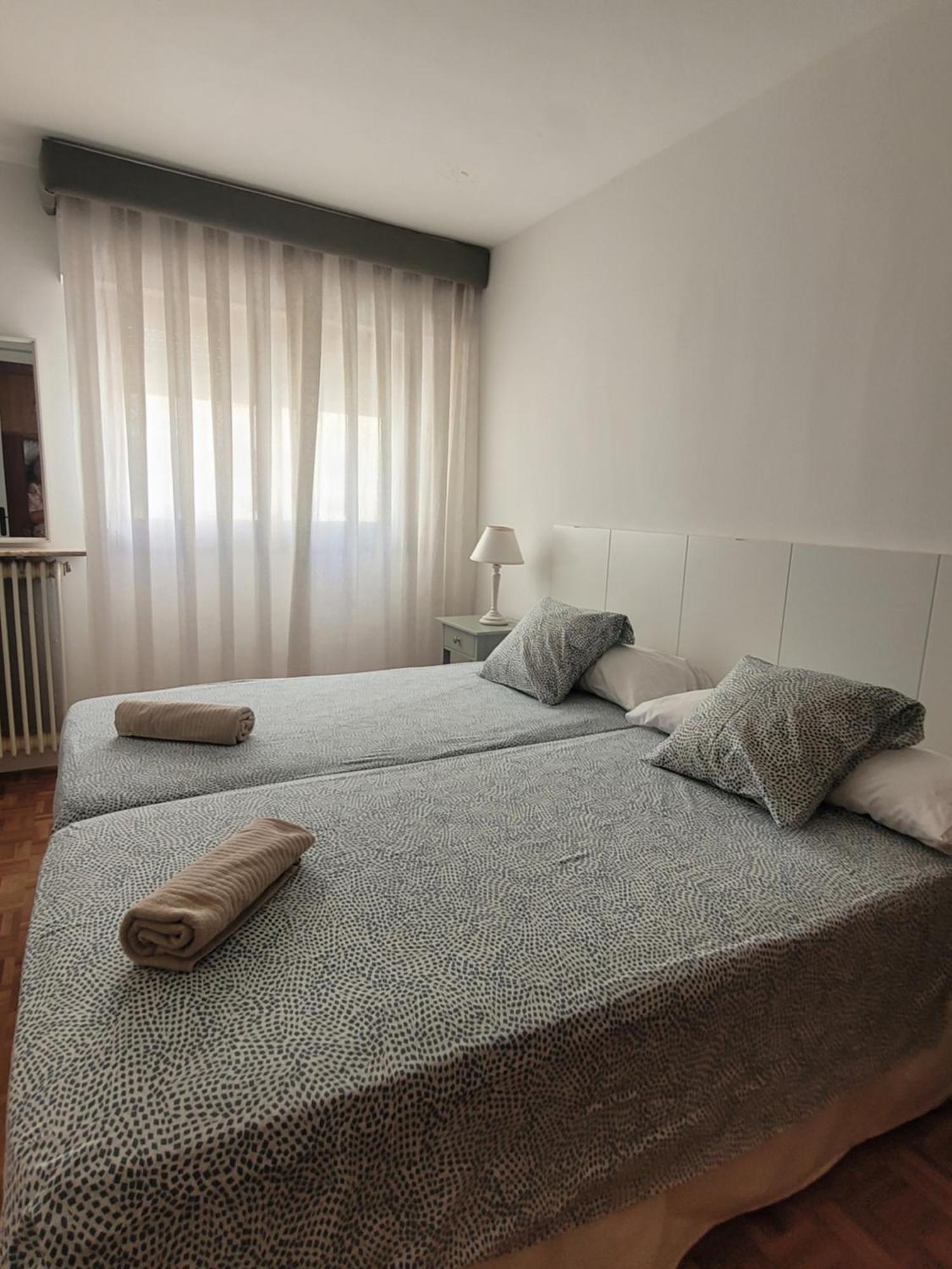 Ferienwohnung Flor De Nieve Jaca Exterior foto